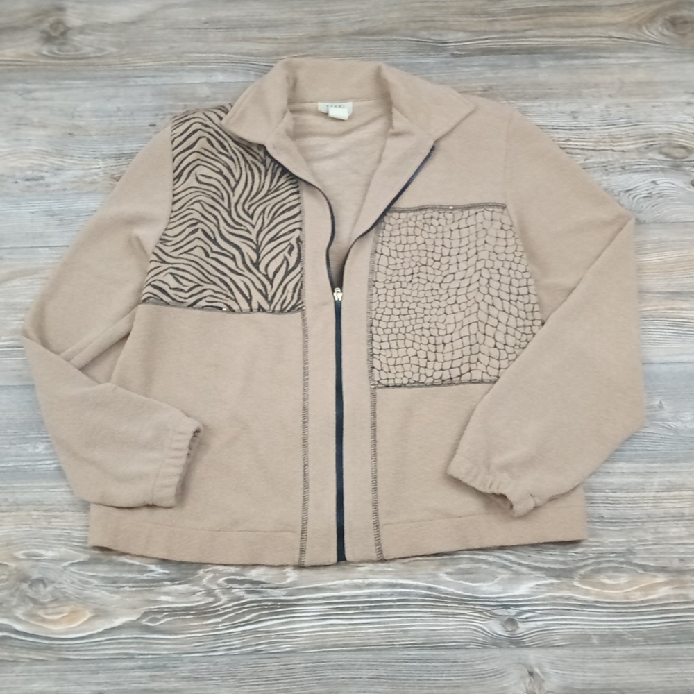 Teddi Vintage Petite Animal Print Zip Up Jacket